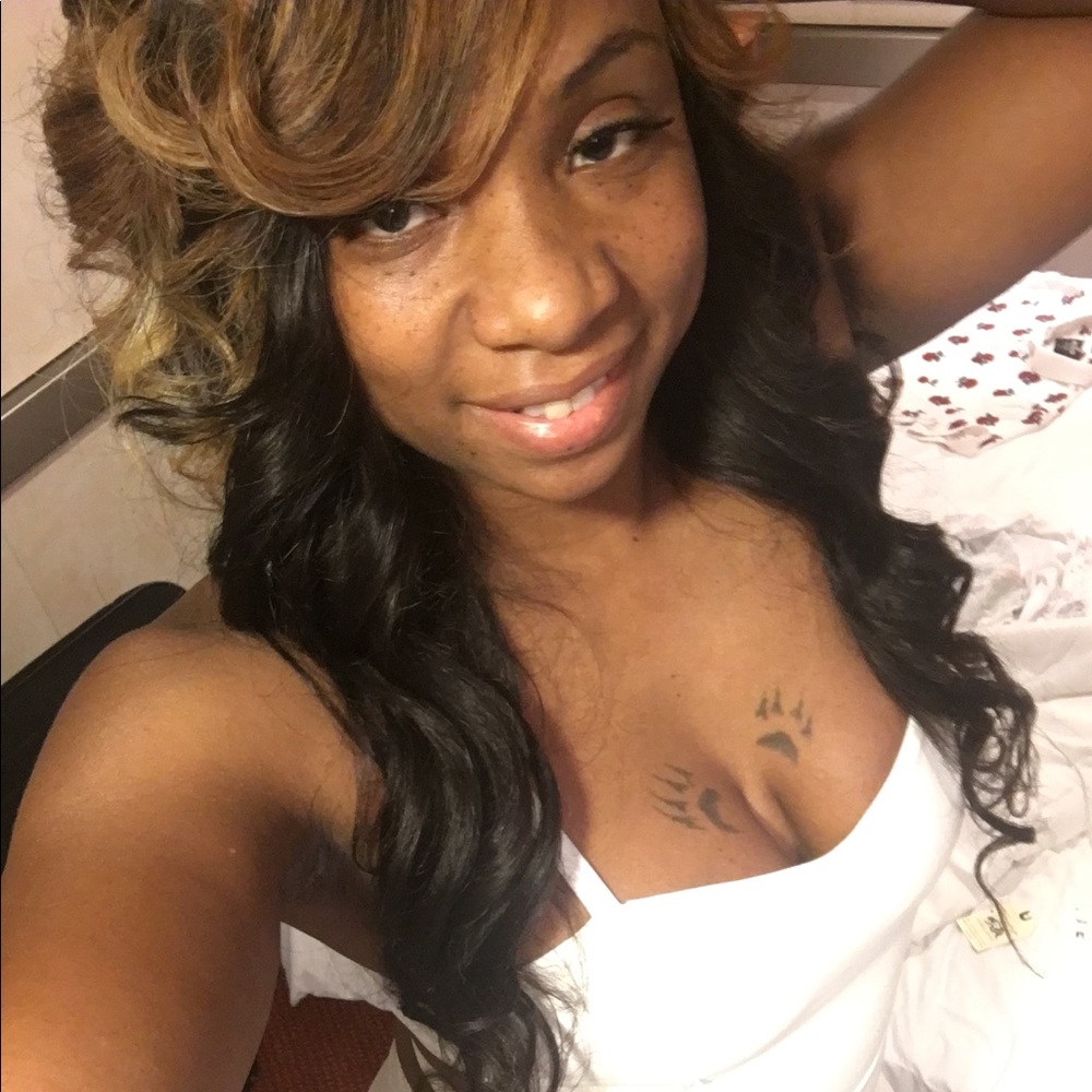 Meet your Posher, Ciera